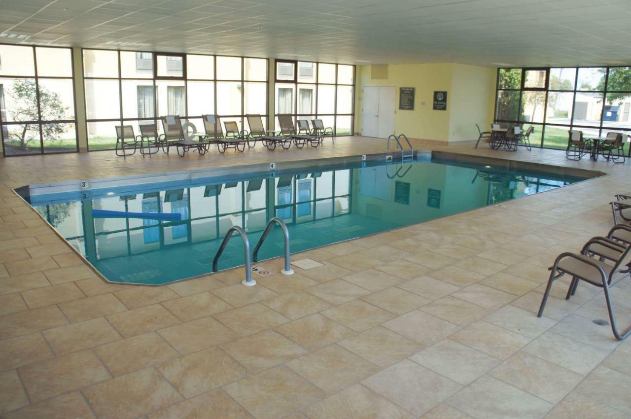La Quinta Inn By Wyndham Davenport & Conference Center Extérieur photo
